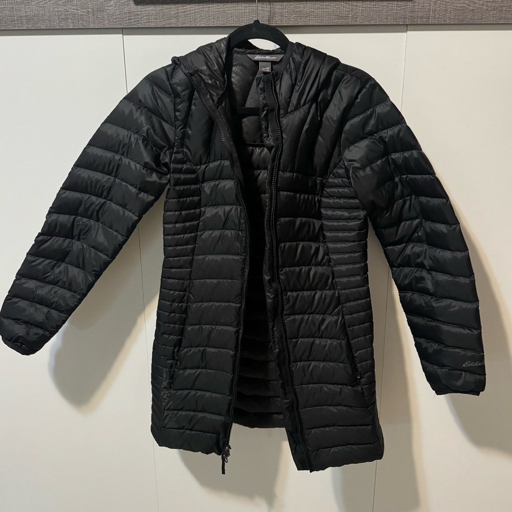Like New Black EDDIE BAUER hooded down parka - Women’s XS